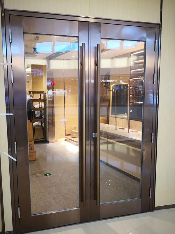 鋼質大玻璃防火門